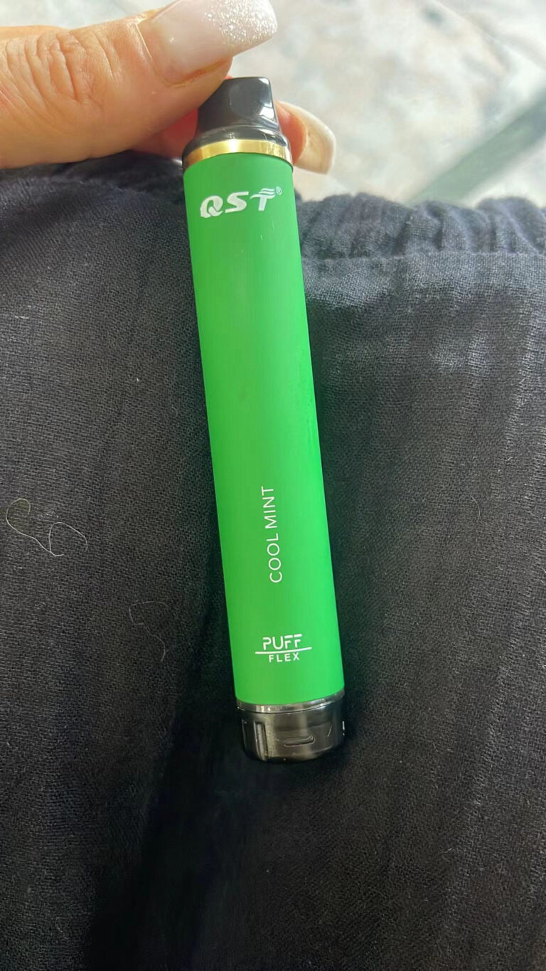 Review of Wholesale QST Puff Flex 2800 Puffs Disposable Device