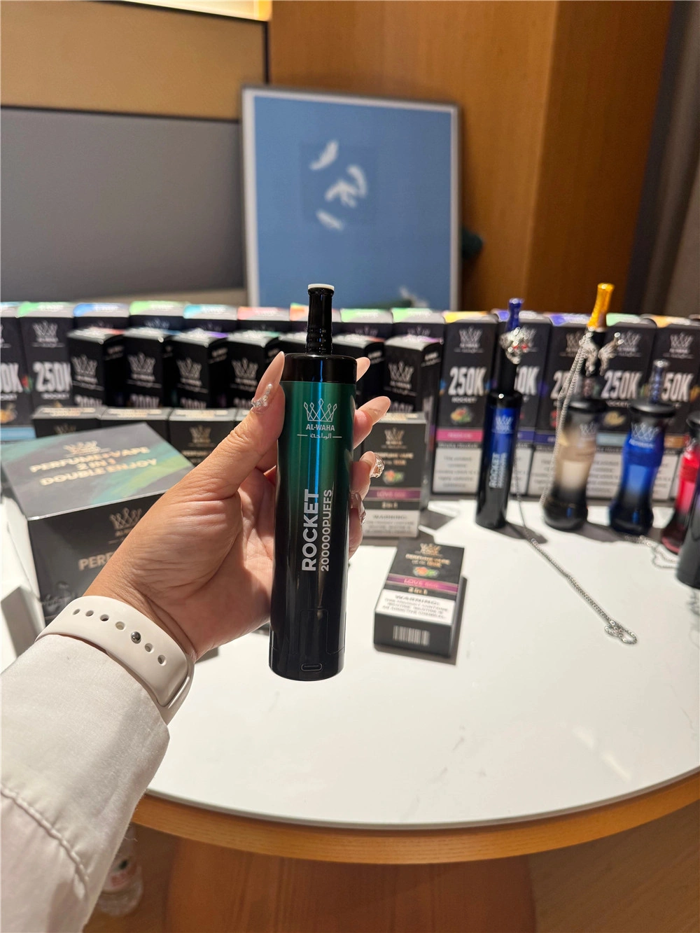 AL-WAHA Rocket 200000 Puff Disposable AL-WAHA Rocket 200K long lasting vape with rechargeable battery and smooth shisha experience
